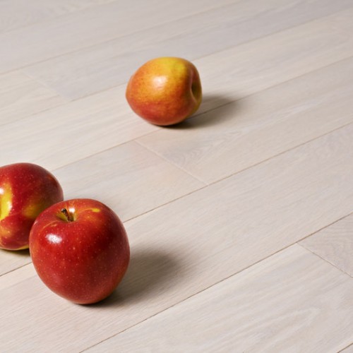 Массивная доска Amber Wood Янтарная Ясень белая ночь