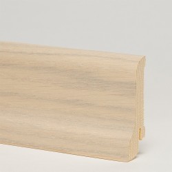 Плинтус деревянный Pedross дуб без покрытия сапожок 40x22