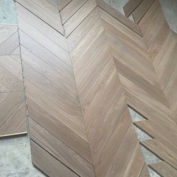 Инженерная доска Eparket Дуб Saint-Petersburg рустик лак французская елка 640×120×15