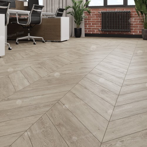 Кварцвиниловая плитка Alpine Floor клеевая Chevron Alpine LVT Карите Chevron ECO 20-11 французская елка 555×127×2,5 фото в интерьере