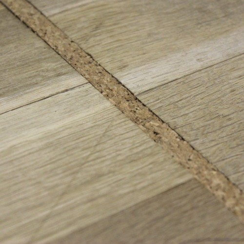 Установка пробкового компенсатора