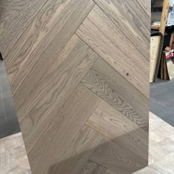 Инженерная доска HM Flooring Дуб Decor 31 Прайм венгерская ёлка 600×125×14