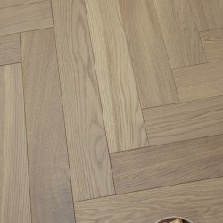 Паркетная доска Karelia Herringbone Дуб Caramel HB 1019ABHB8CARA111 Natur венгерская елка 600×100×14