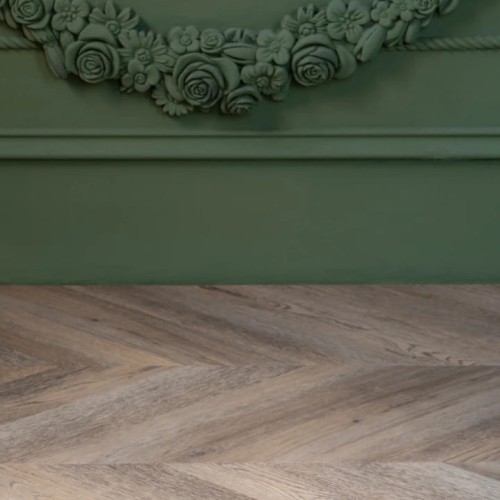 Кварцвиниловая плитка Vinilam клеевая Parquet Chevron Glue Шеврон Шампань RI153616CL4 французская елка 690×115×2,5