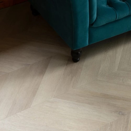 Кварцвиниловая плитка Vinilam клеевая Parquet Chevron Glue Шеврон Сезар RI4445118CL4 французская елка 690×115×2,5