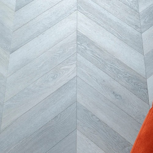 Кварцвиниловая плитка Vinilam клеевая Parquet Chevron Glue Шеврон Легран RI444515CL4 французская елка 690×115×2,5