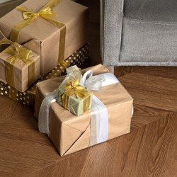 Кварцвиниловая плитка Vinilam клеевая Parquet Chevron Glue Шеврон Плезир I1651102 французская елка 690×115×2,5