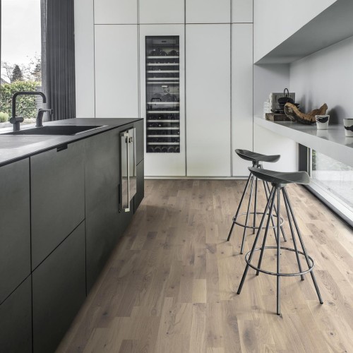 Паркетная доска Kahrs Песочная Дуб Амальфи Amalfi 153N66EKW2KW240 Lively 2423×200×15