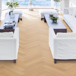 Паркетная доска Kahrs Life Authentic Herringbone Oak Chamomille Left LTCLRW5001L-121 Calm венгерская елка 593×121×10