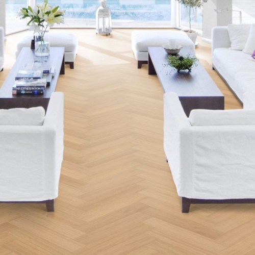 Паркетная доска Kahrs Life Authentic Herringbone Oak Chamomille Left LTCLRW5001L-121 Calm венгерская елка 593×121×10