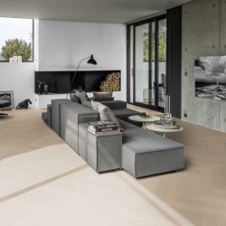 Паркетная доска Kahrs Life Authentic Herringbone Oak Mint Right LTCLRW5003R-121 Calm венгерская елка 593×121×10