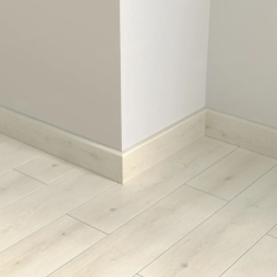 Плинтус Alpine Floor Parquet Light Гиперион SK 11-25 2200×80×12,5