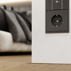 Микроплинтус алюминиевый Modern Decor Шампань 13-29-45 2500×6×11