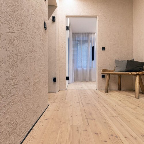 Микроплинтус алюминиевый Decaro M15A Brass Brush Латунный браш 2000×6×15