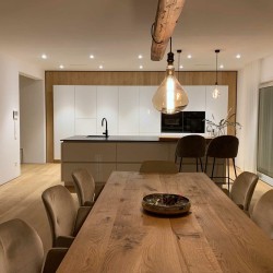 Микроплинтус алюминиевый Decaro M15A Titanium Brush Титановый браш 2000×6×15