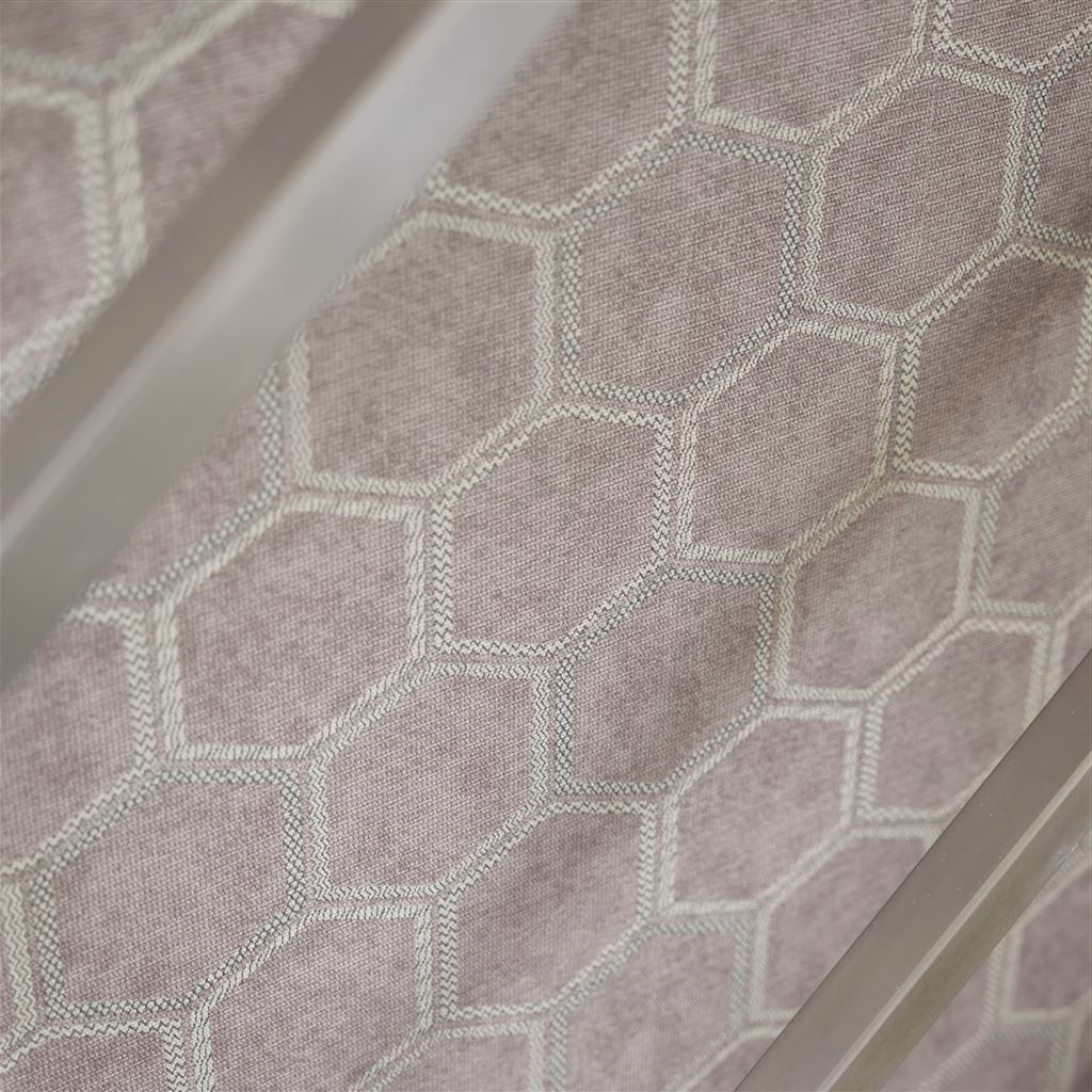 Обои Designers Guild Chinon Manipur Amethyst PDG1121/02