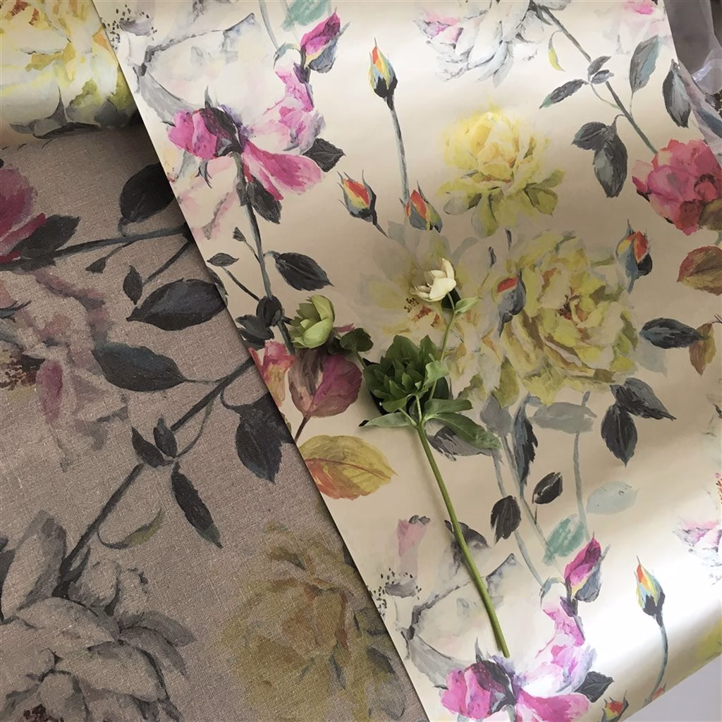 Обои Designers Guild Jardin Des Plantes Couture Rose Tuberose PDG711/02 фото в интерьере