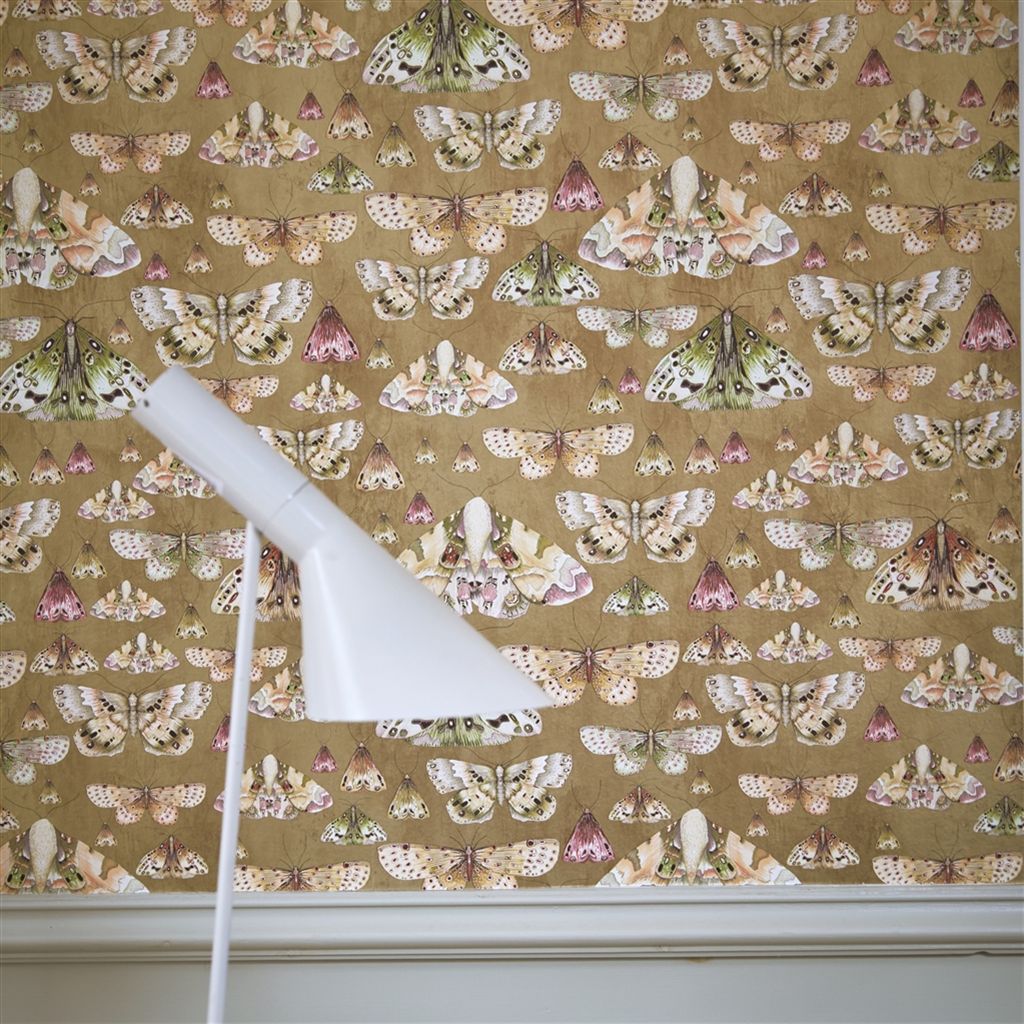Обои Designers Guild Jardin Des Plantes Issoria Gold PDG713/06 фото в интерьере