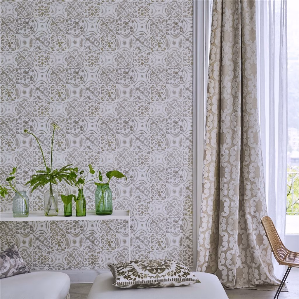 Обои Designers Guild Majolica Pesaro Birch PDG1021/04 фото в интерьере