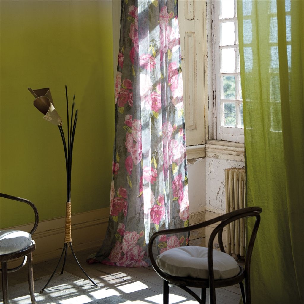 Панно Designers Guild Marquisette Saraille-Acacia P600/03 фото в интерьере