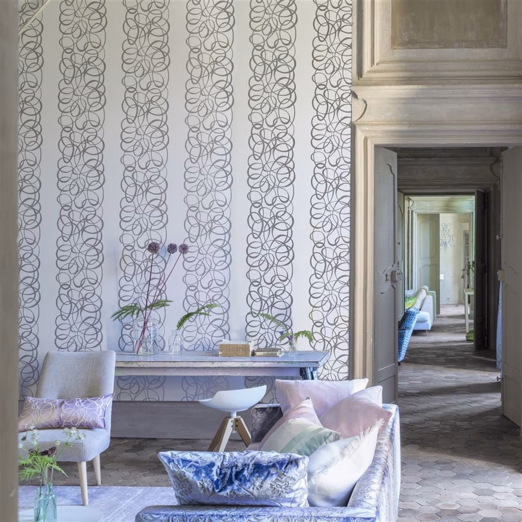 Обои Designers Guild Marquisette Marquisette-Platinum PDG689/04 фото в интерьере