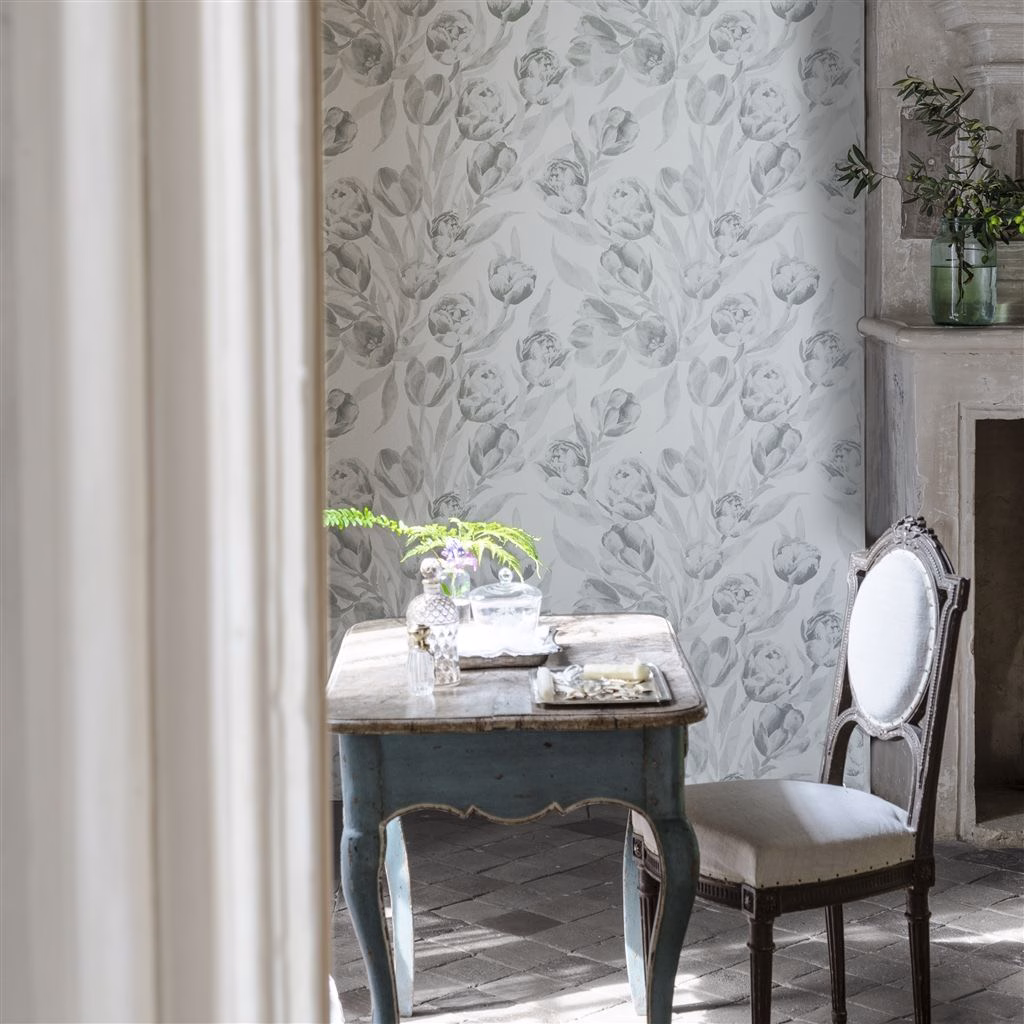 Обои Designers Guild Marquisette Fontainebleau-Porcelain PDG685/01 фото в интерьере