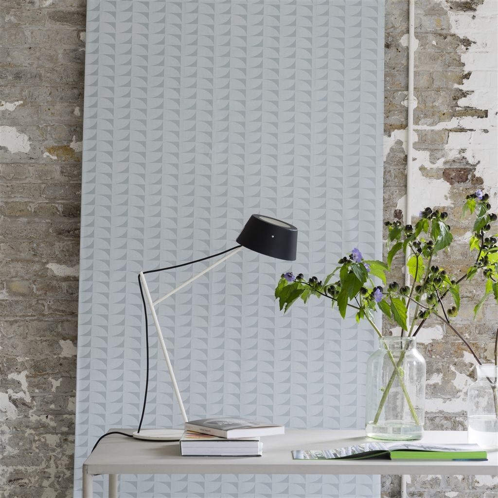 Обои Designers Guild Marquisette Laroche-Delft PDG691/04 фото в интерьере