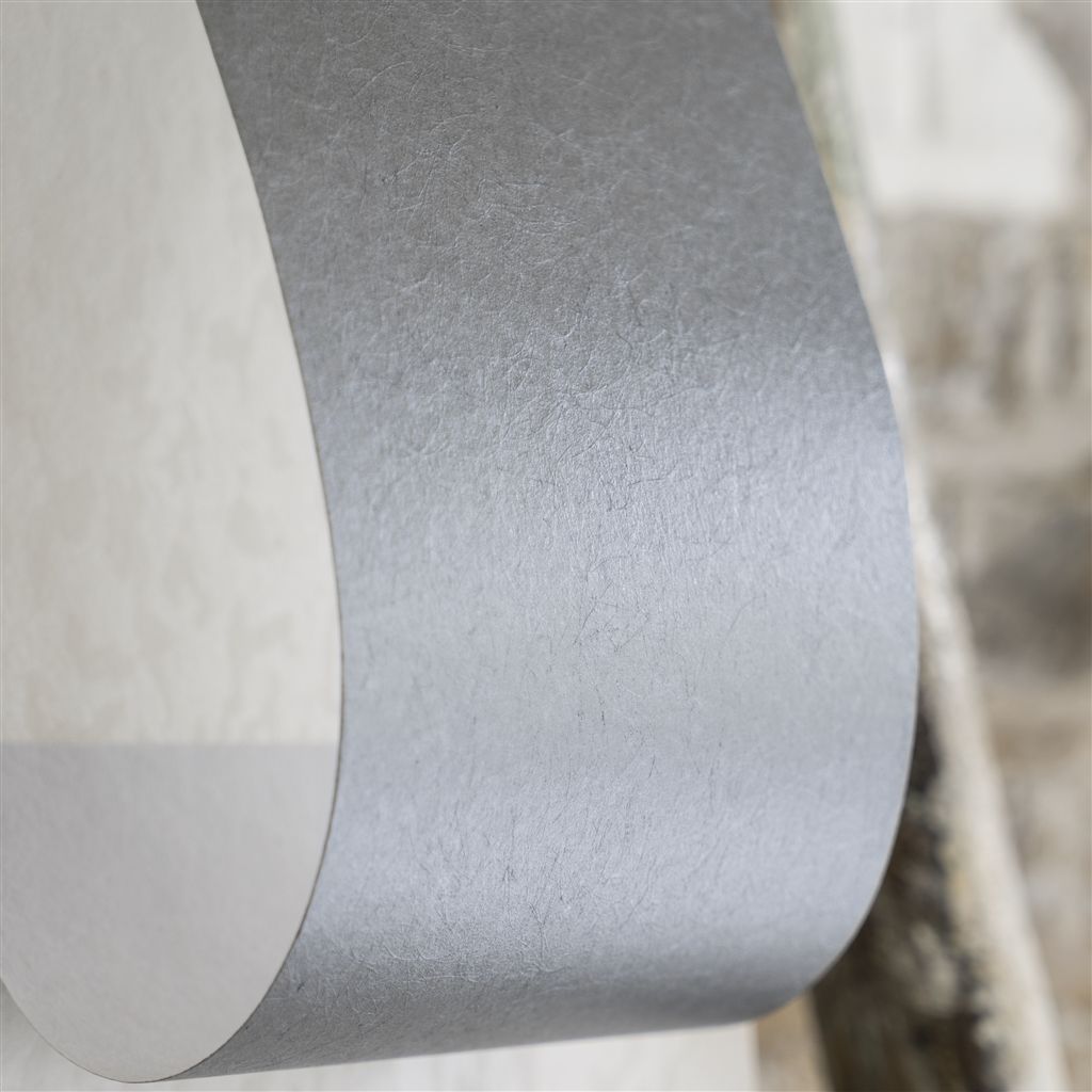 Обои Designers Guild Marquisette Ernani-Graphite P502/61 фото в интерьере