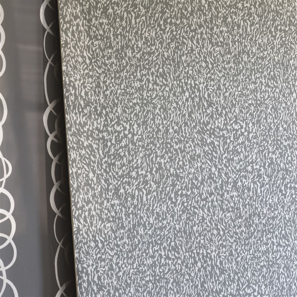 Обои Designers Guild Marquisette Torlonia-Noir PDG693/04 фото в интерьере