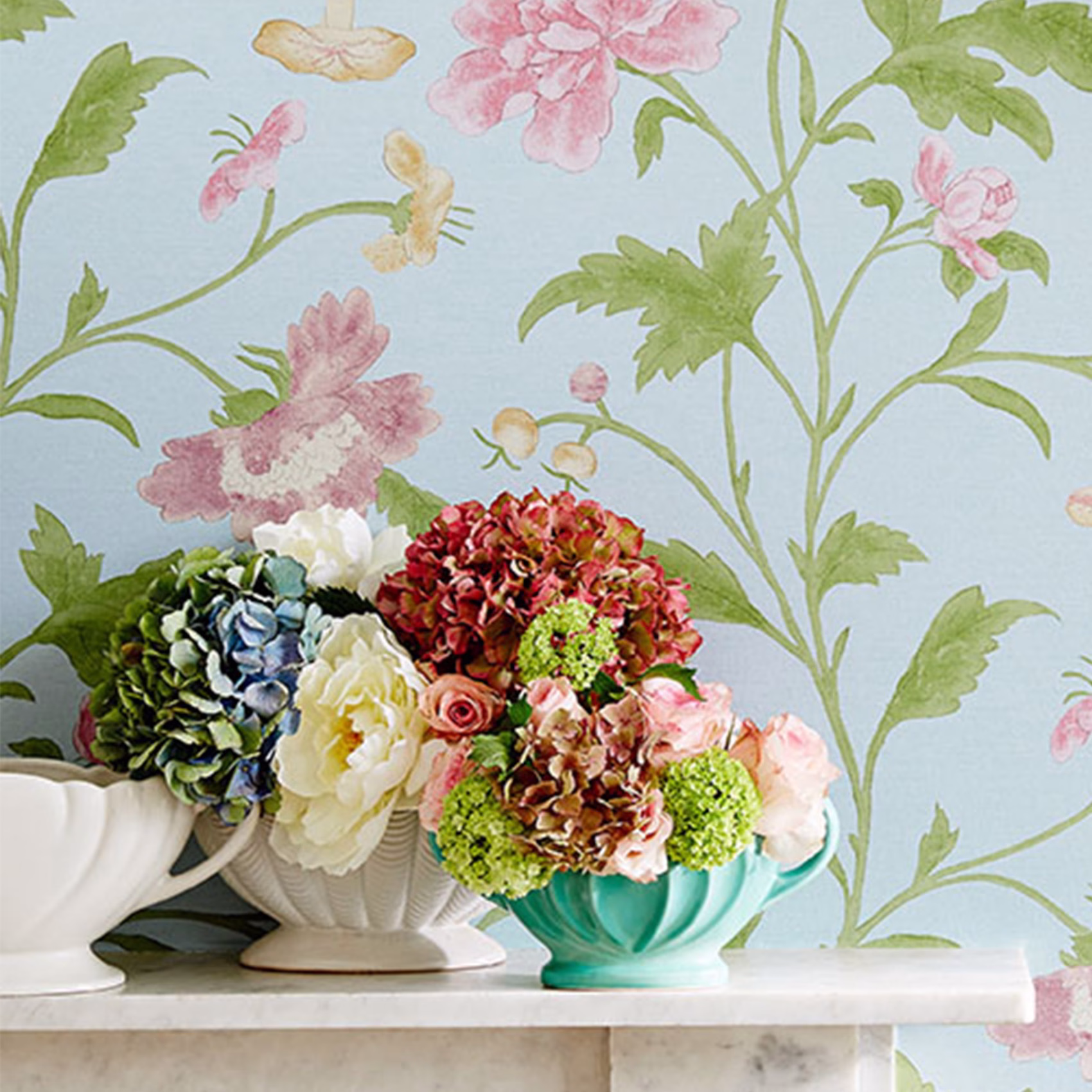 Обои Little Greene Archive Trails China Rose − Blue Lustre 0247CHBLUEL фото в интерьере