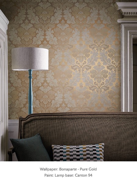 Обои Little Greene Revolution Papers Bonaparte − Pure Gold 0284BPPUREG фото в интерьере