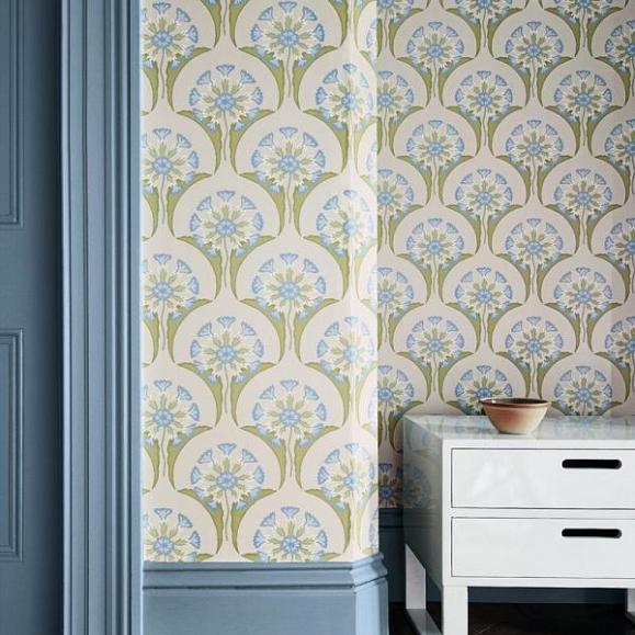 Обои Little Greene National Trust Papers Hencroft - Blue Primula 0245HEBLUEP фото в интерьере