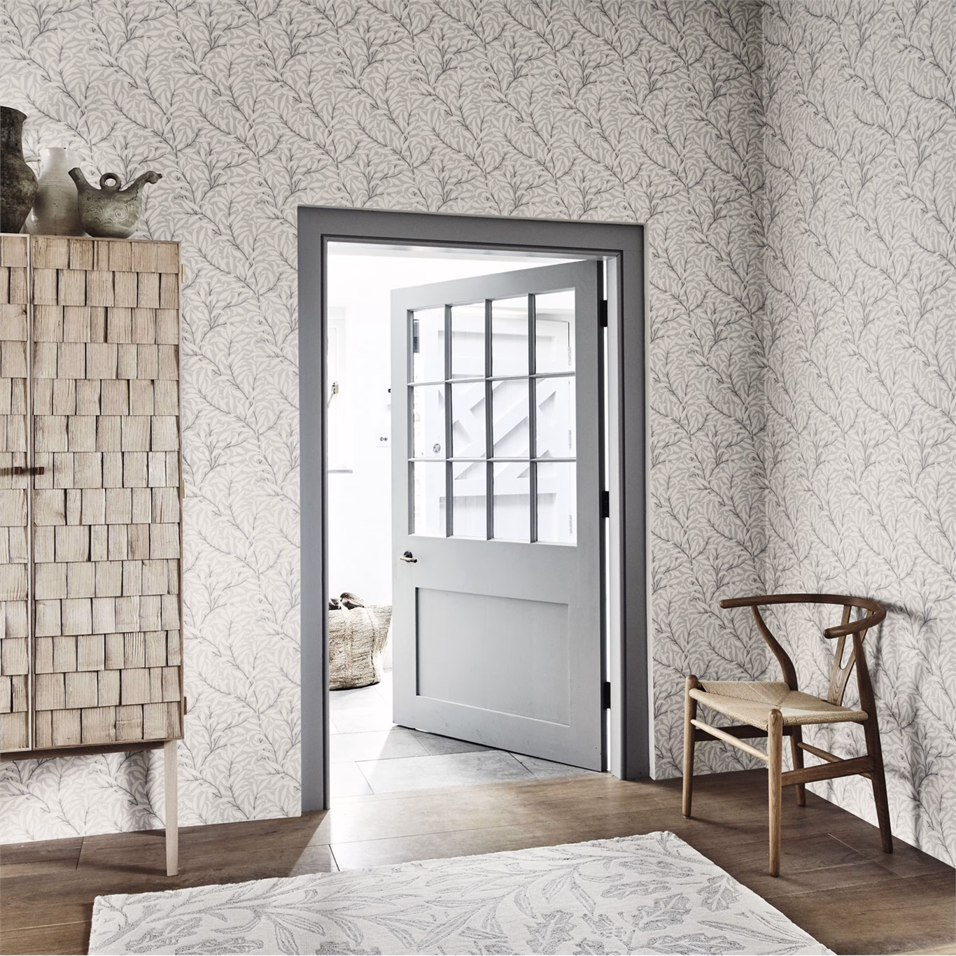 Обои Morris Pure Willow Bough 216025 фото в интерьере