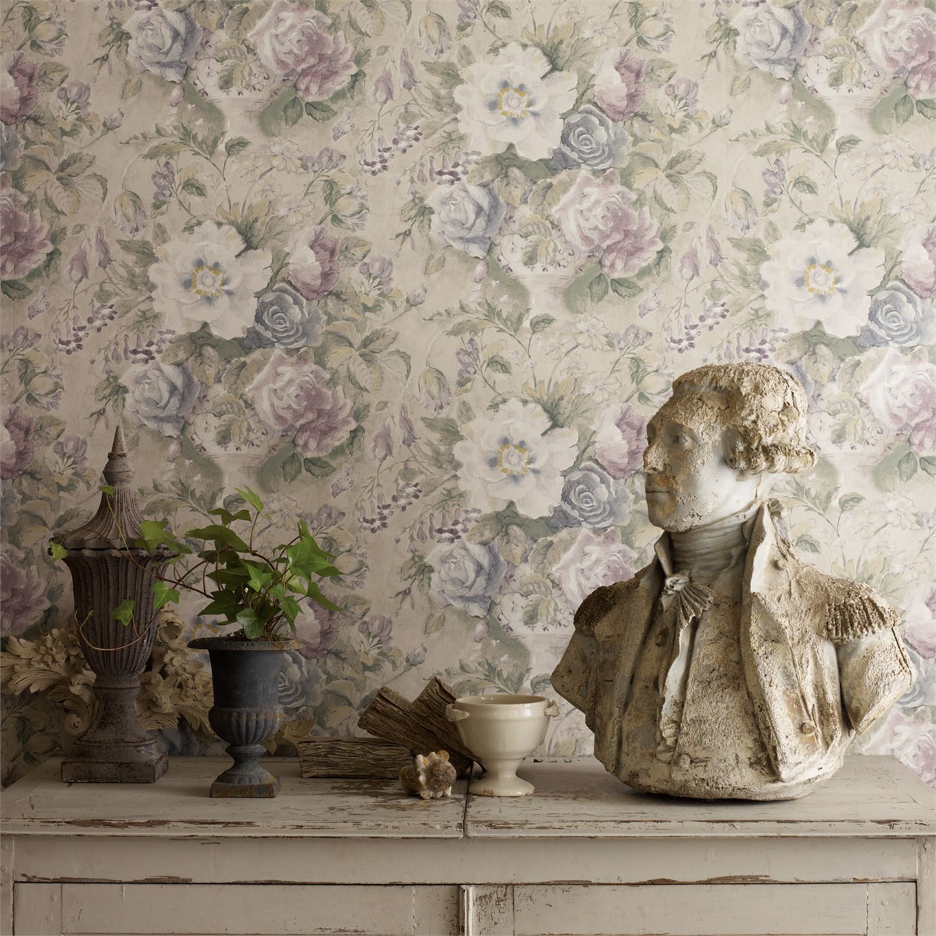 Обои Sanderson Fabienne Giselle 214089 фото в интерьере