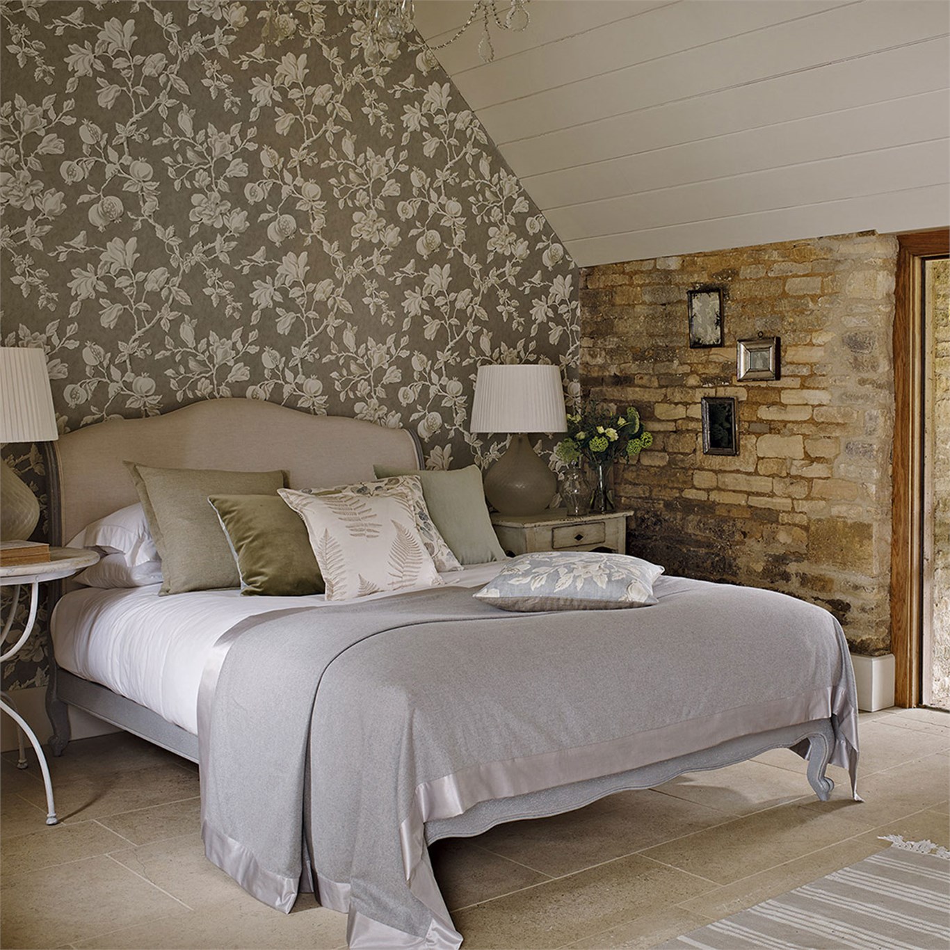 Обои Sanderson Woodland Walk Magnolia & Pomegranate 215724 фото в интерьере