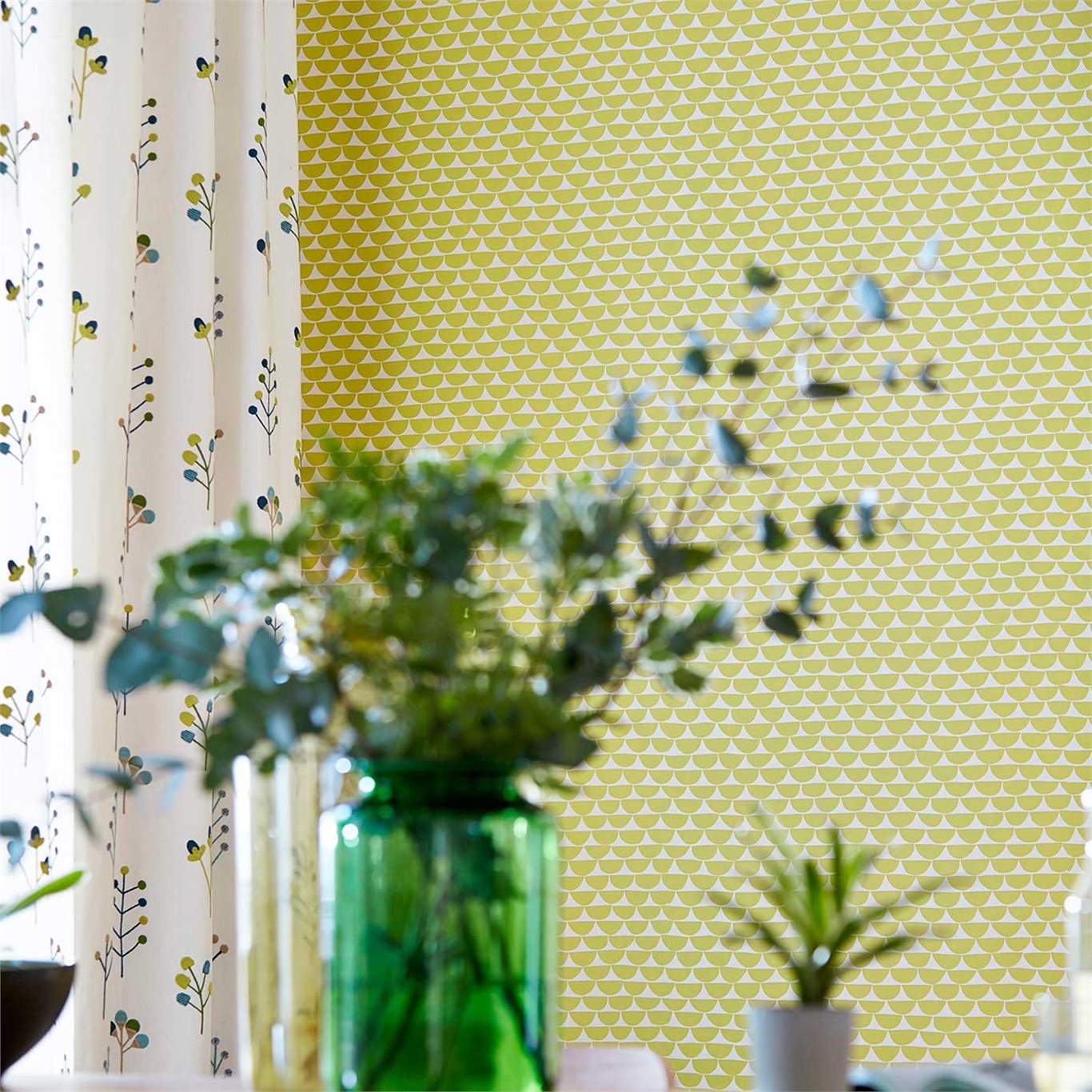 Обои Scion Noukku Kielo 111532 фото в интерьере