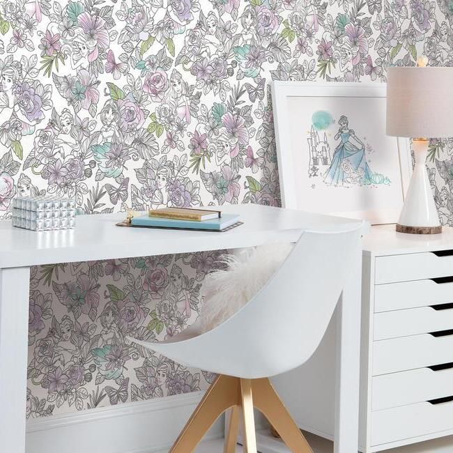 Обои York Disney IV Disney Princess Royal Floral DI0964 фото в интерьере