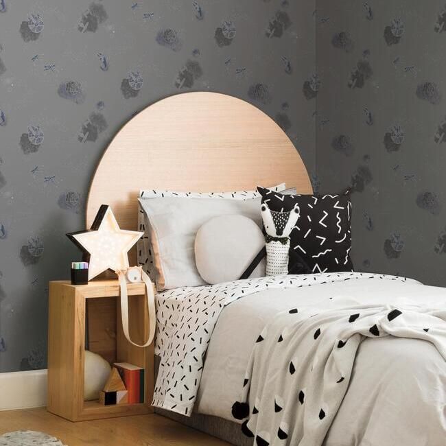 Обои York Disney IV Star Wars: Good Night Galaxy DI0999 фото в интерьере Обои York Disney IV Star Wars: Good Night Galaxy DI0999 фото в интерьере