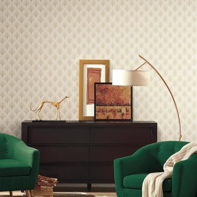 Обои York Modern Heritage 125th Anniversary Scalloped Pearls NV5549