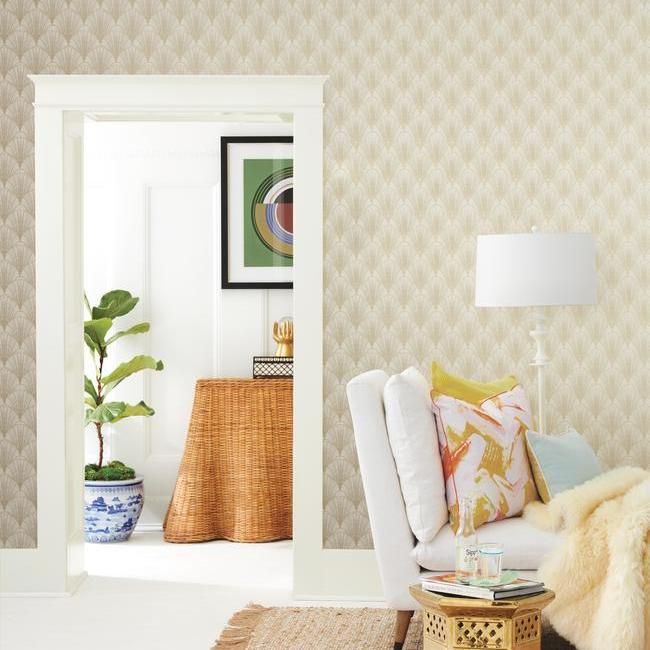 Обои York Modern Heritage 125th Anniversary Scalloped Pearls NV5549