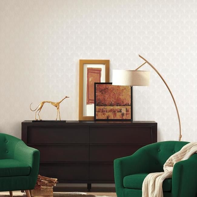 Обои York Modern Heritage 125th Anniversary Scalloped Pearls NV5551