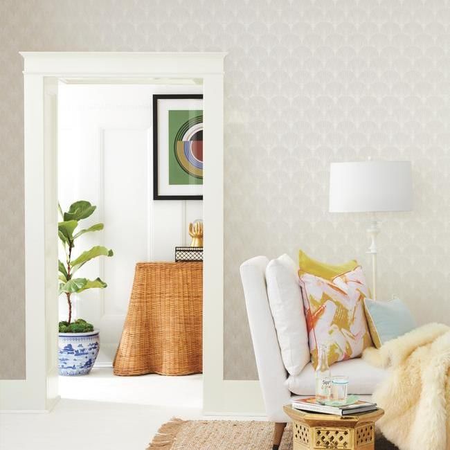 Обои York Modern Heritage 125th Anniversary Scalloped Pearls NV5551