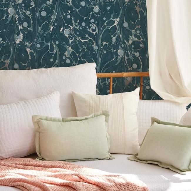 Обои York Modern Heritage 125th Anniversary Marbled Endpaper NV5592 фото в интерьере