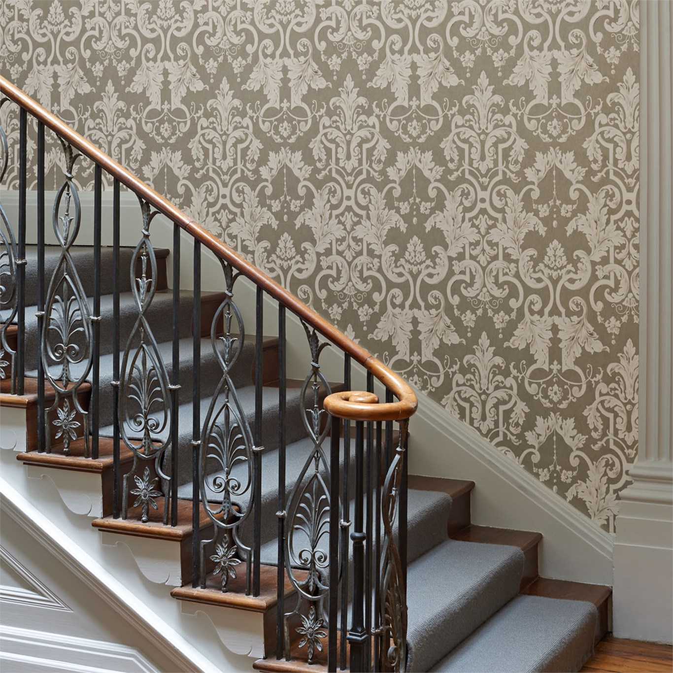 Обои Zoffany Constantina Damask Marmorino 312034 фото в интерьере Обои Zoffany Constantina Damask Marmorino 312034 фото в интерьере