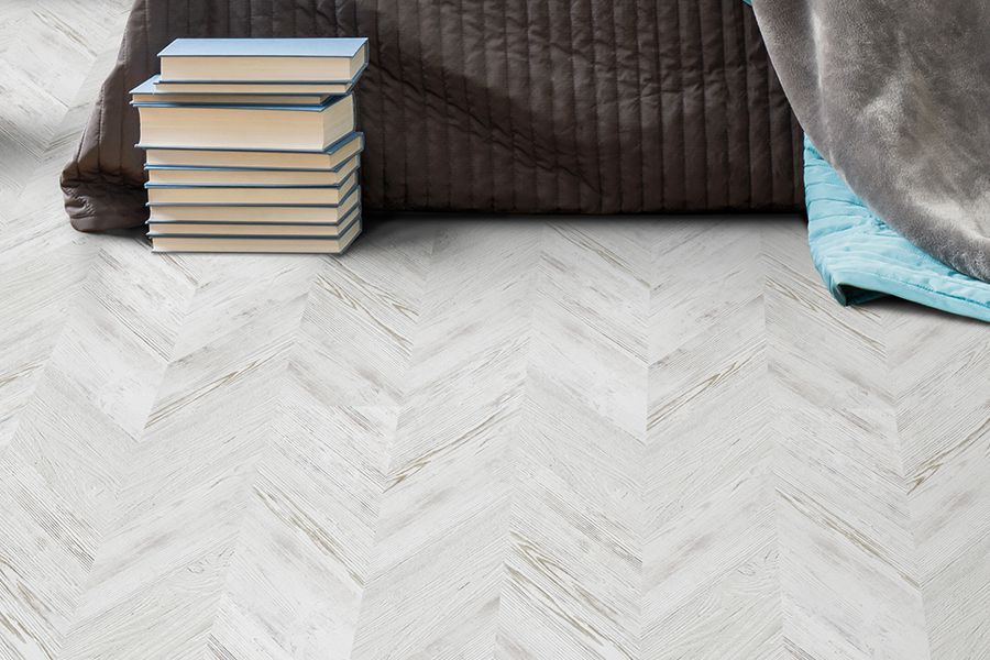Пробковый пол клеевой Corkstyle Chevron White 1235×305×6