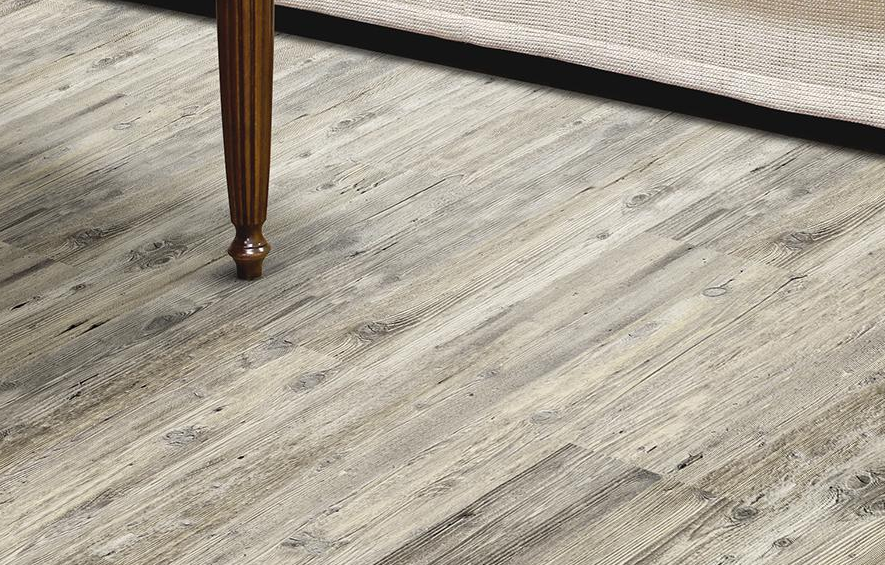 Пробковый пол клеевой Corkstyle Wood Larch Washed 915×305×6 фото в интерьере