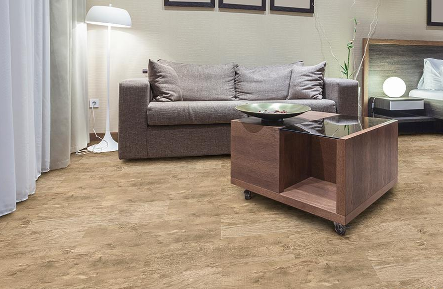 Пробковый пол клеевой Corkstyle Wood Oak Antique 915×305×6 фото в интерьере