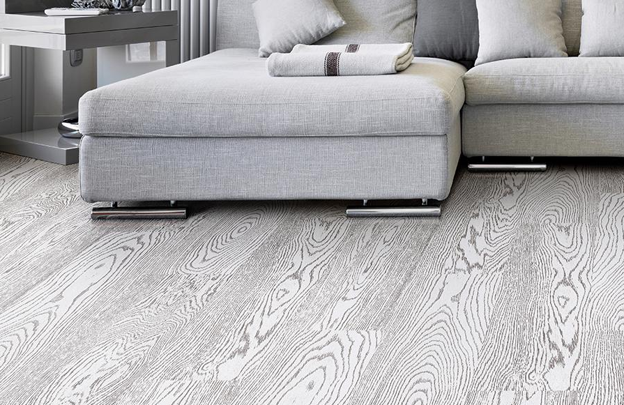 Пробковый пол клеевой Corkstyle Wood XL Oak Blaze 1235×200×6 фото в интерьере