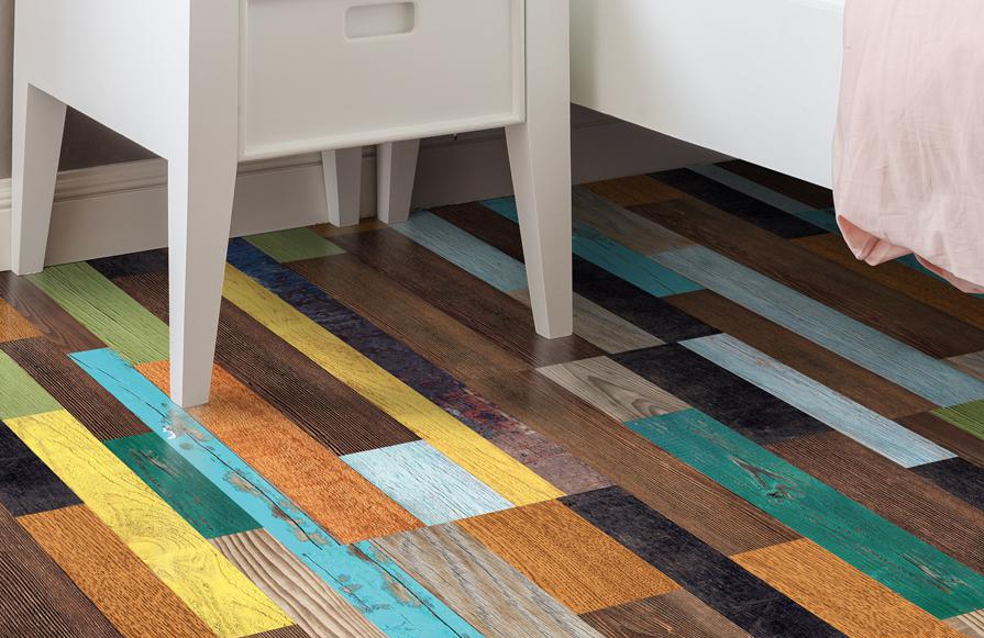 Пробковый пол клеевой Corkstyle Impuls Desire 915×305×6 фото в интерьере