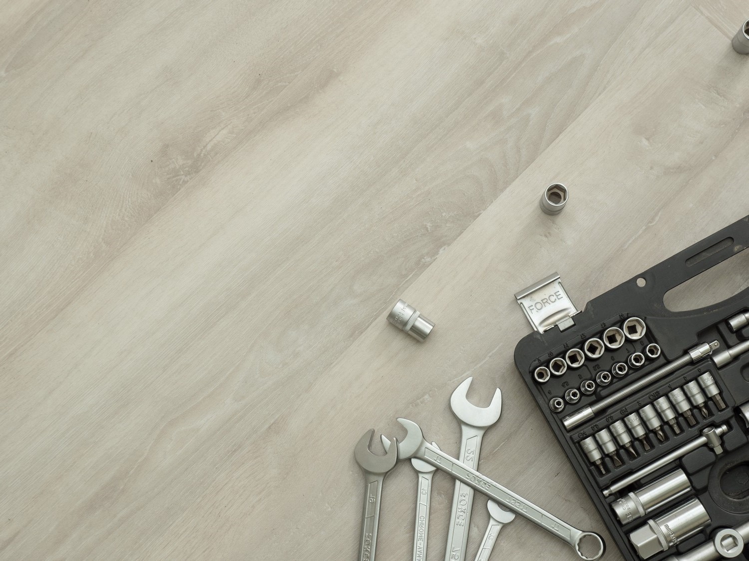 Кварцвиниловая плитка FineFloor замковая Gear Дуб Марина Бэй FF-1801 венгерская елка 1326×204×5